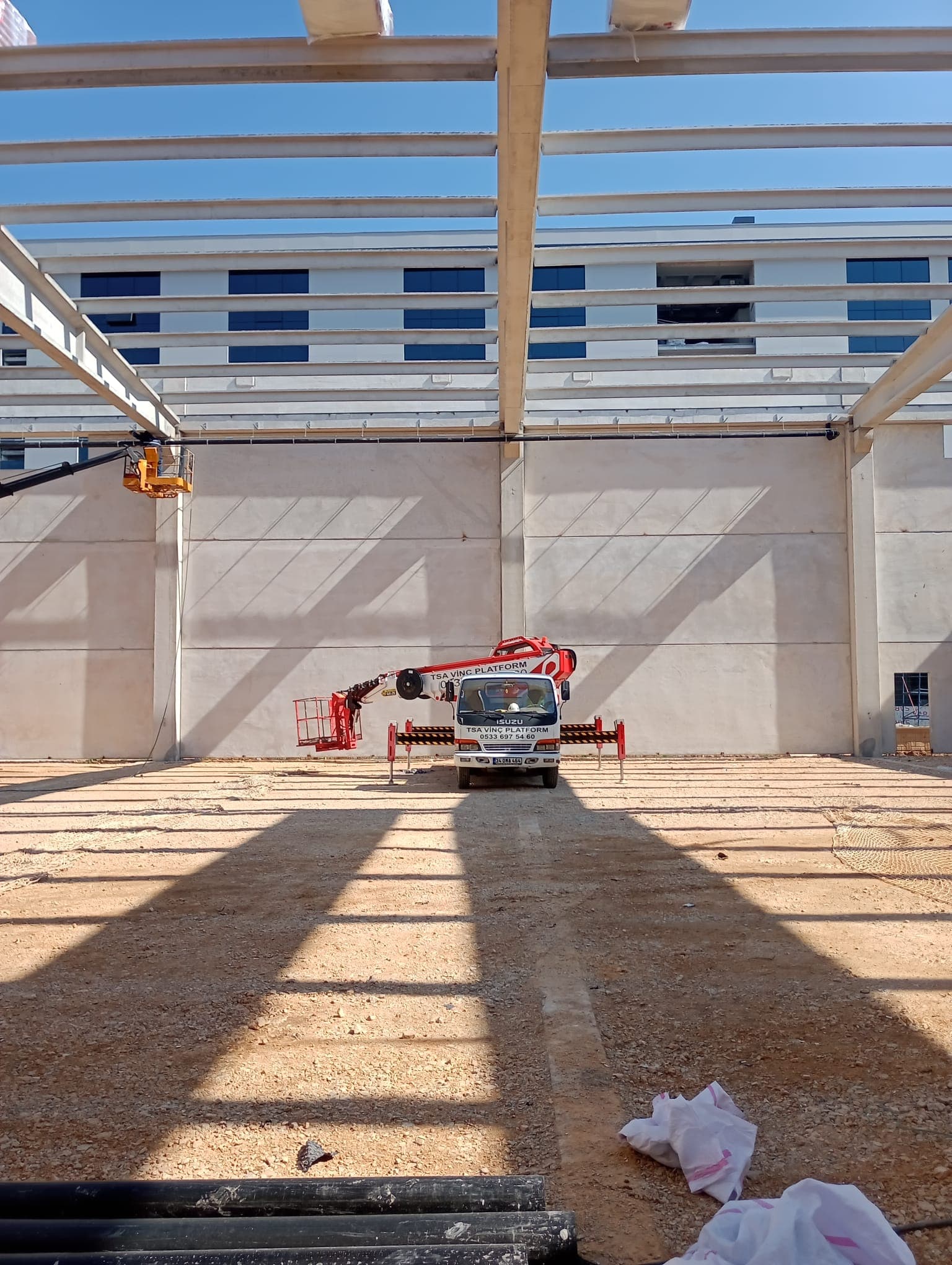 Torbalı vinç kiralama hizmeti