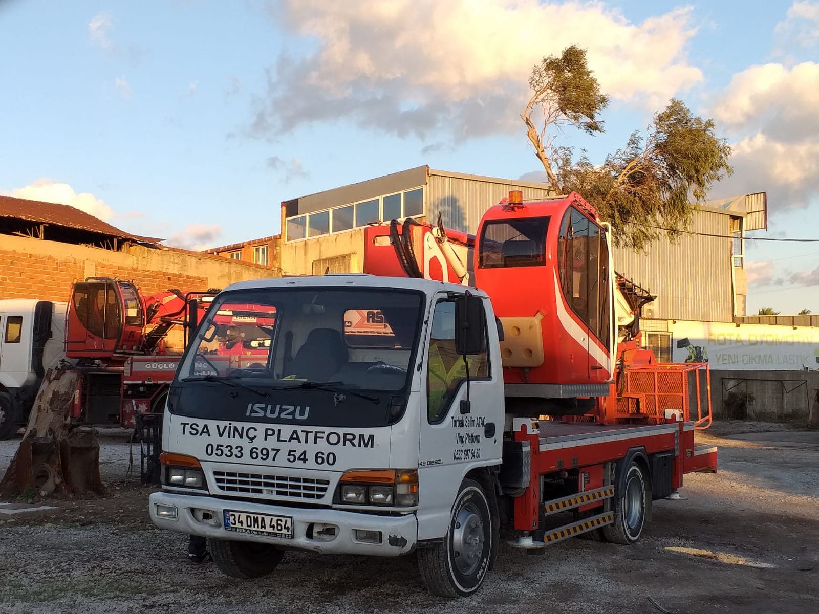 İzmir Torbalı ve çevre ilçelerde 7/24 sepetli vinç kiralama hizmetleri